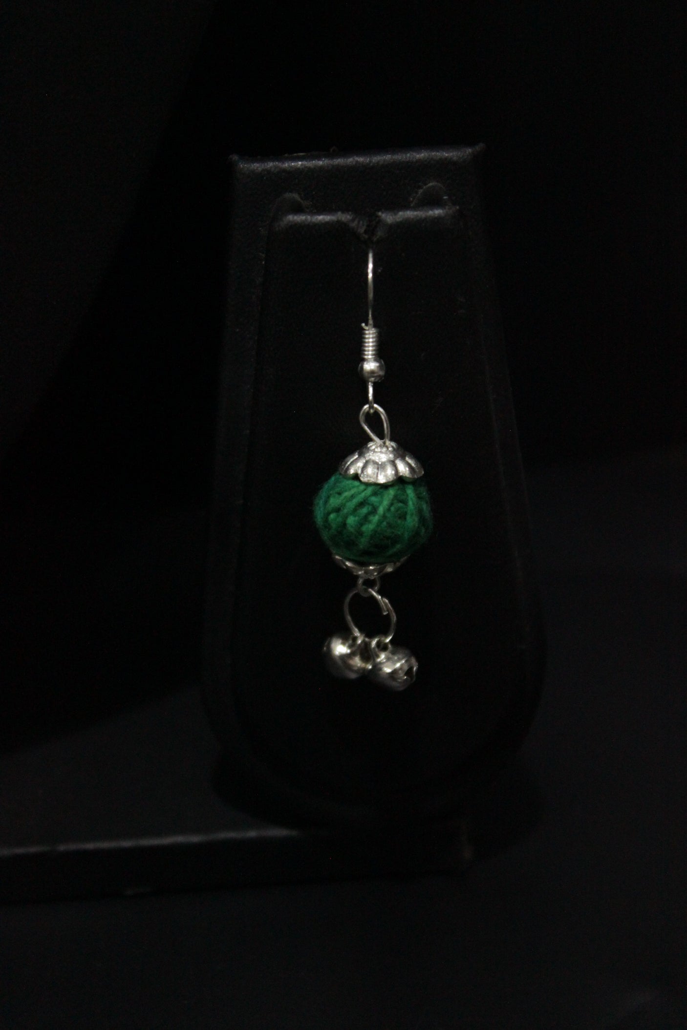 Intertwined Green Fabric Beads and Metal Beads Handcrafted Necklace Set