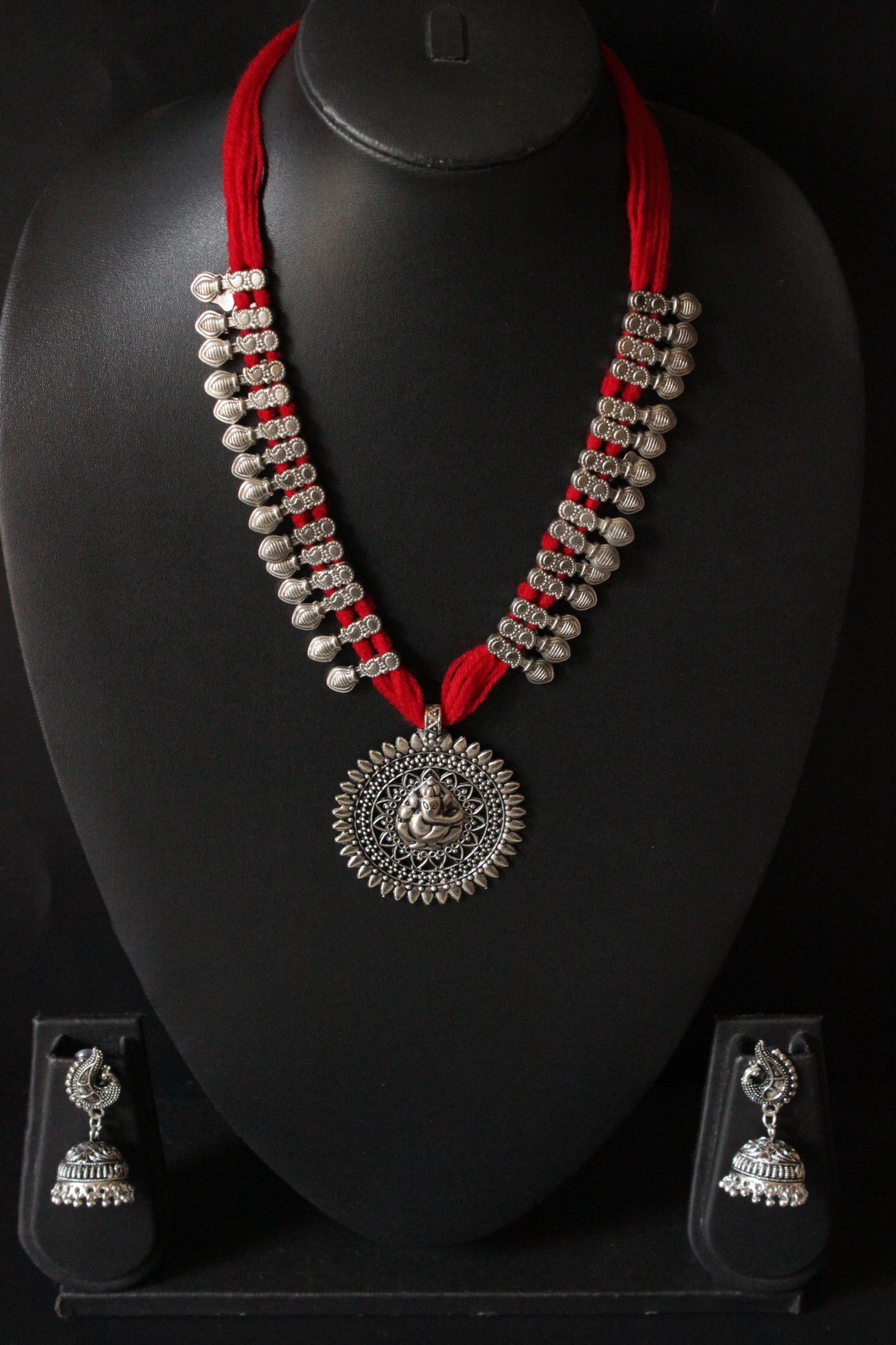 Ganesha Pendant Handcrafted Red Threads Silver Finish Necklace Set