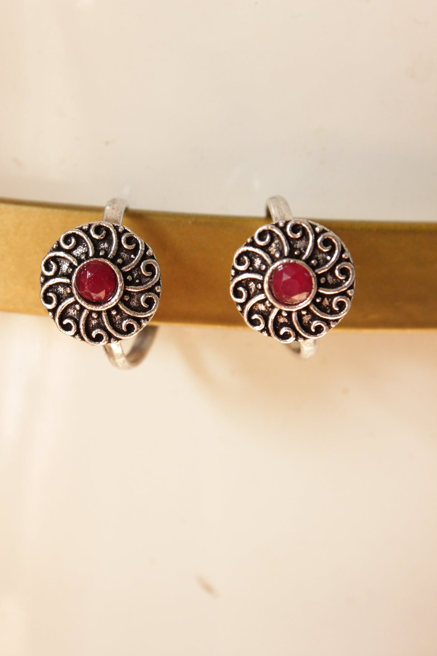 Oxidised Finish Flower Motif Red Stone Embedded Set of 2 Toe Rings