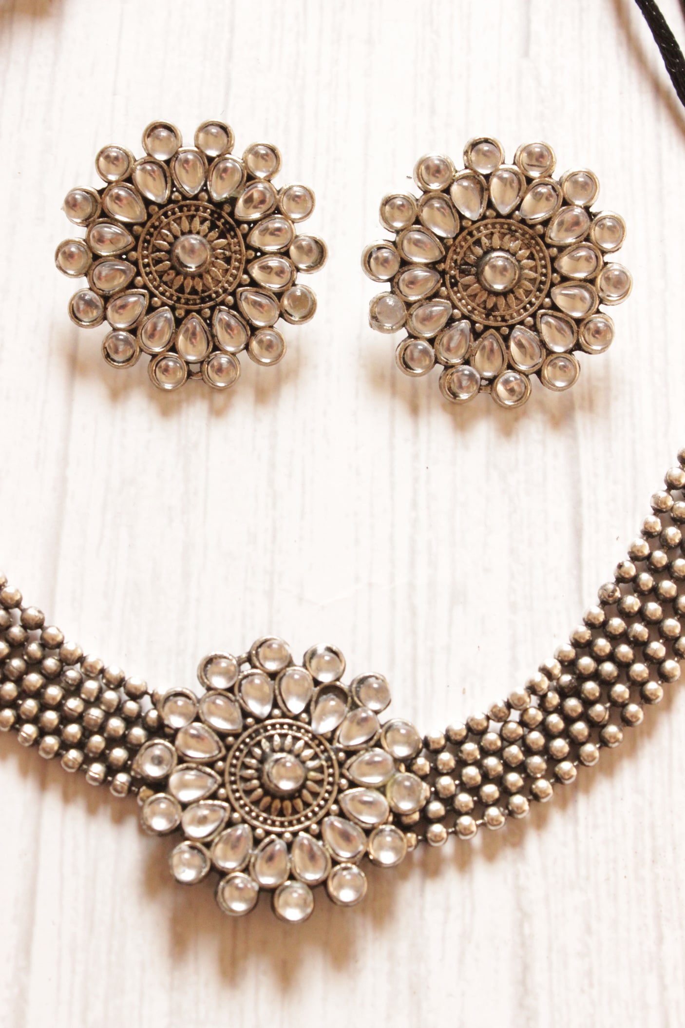 Flower Motif White Rhinestones Embedded Choker Necklace Set