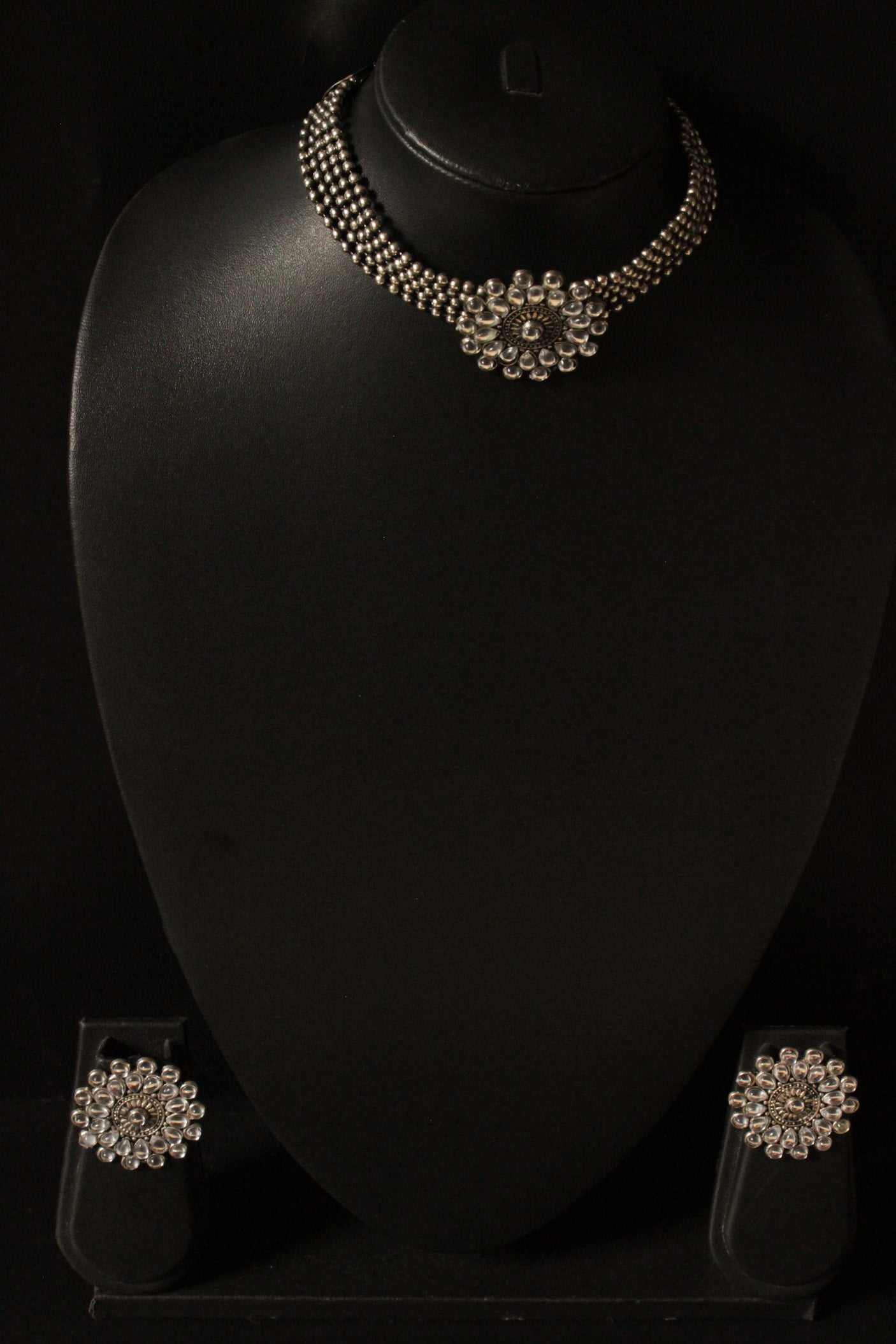 Flower Motif White Rhinestones Embedded Choker Necklace Set