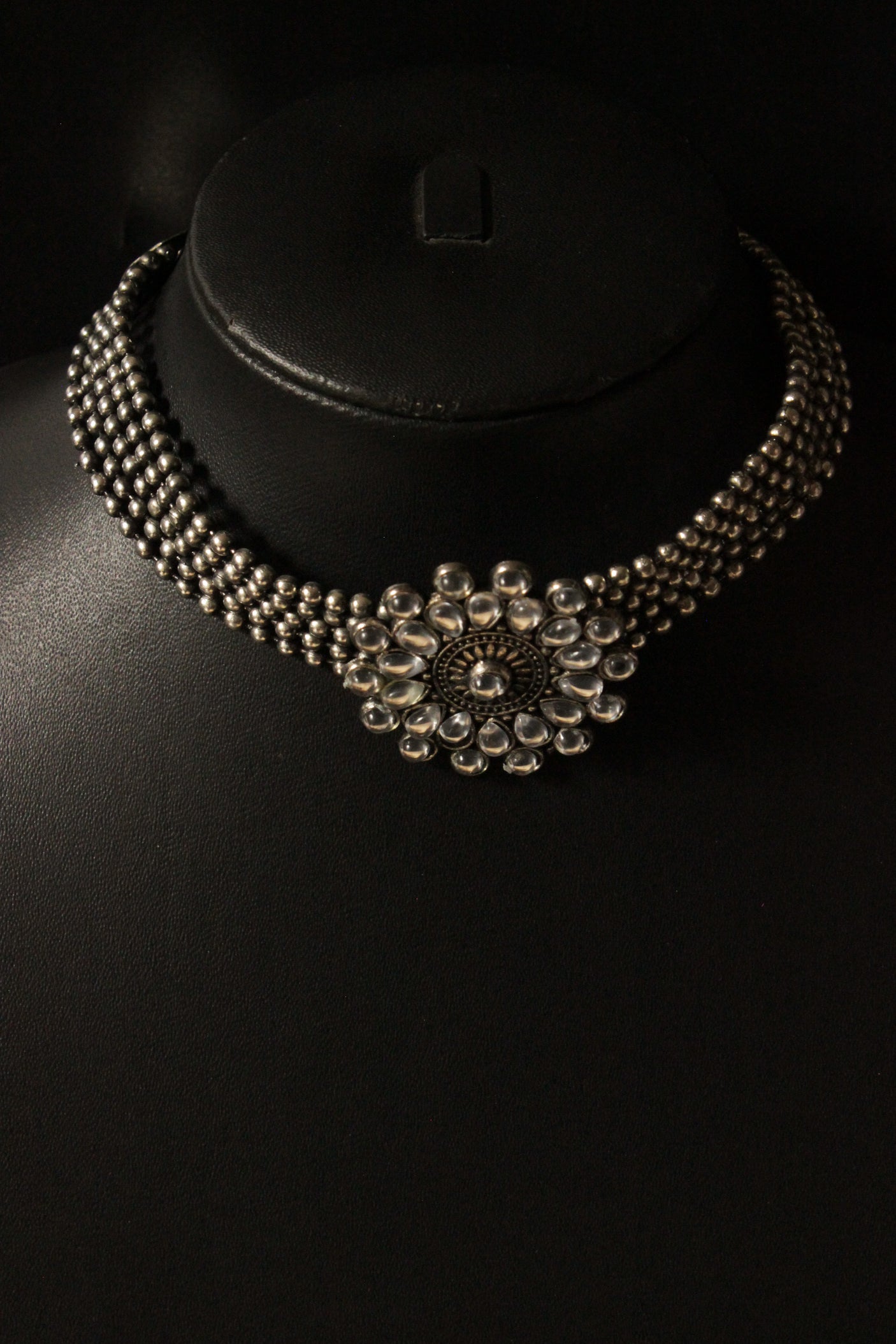 Flower Motif White Rhinestones Embedded Choker Necklace Set