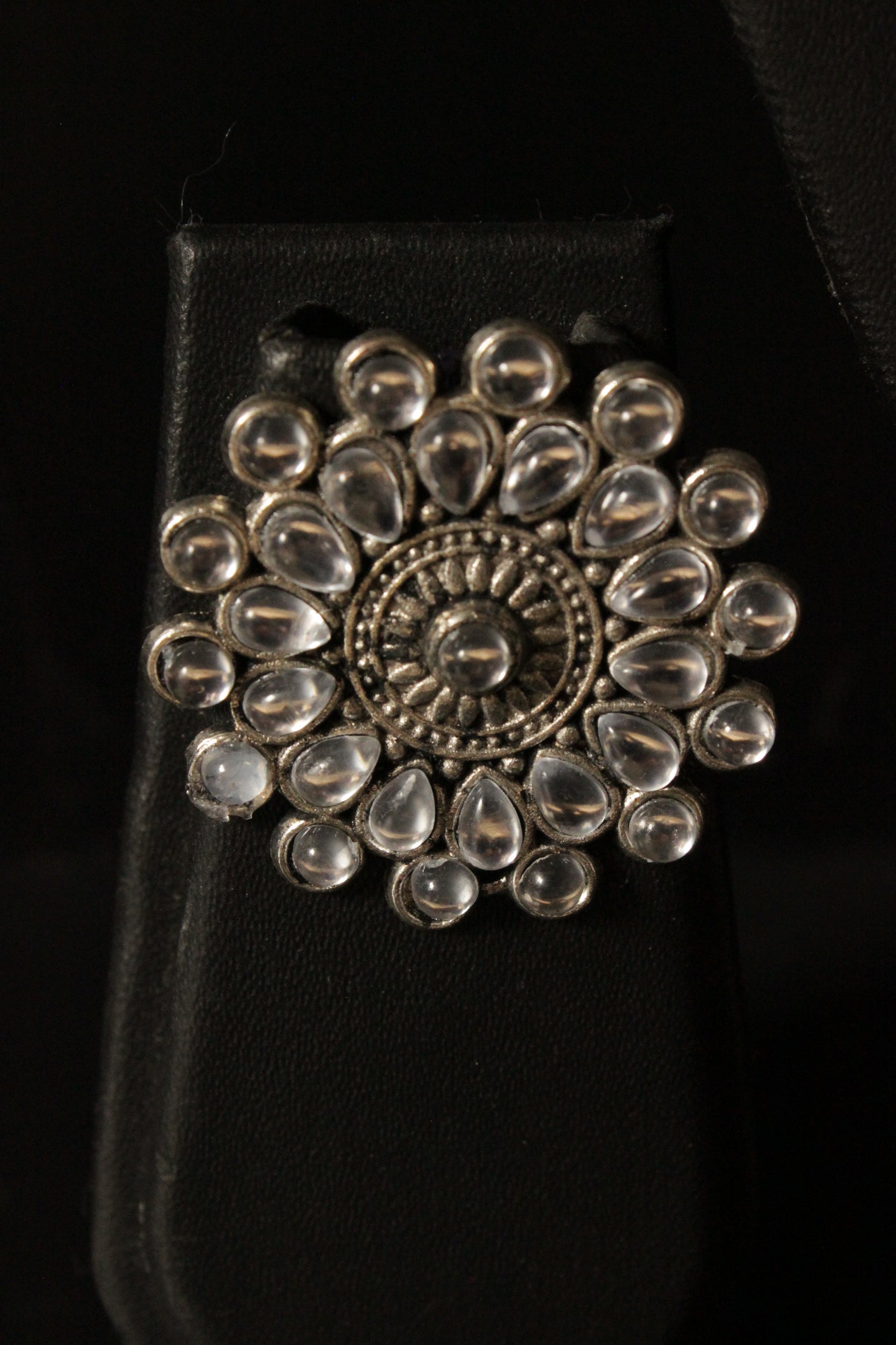 Flower Motif White Rhinestones Embedded Choker Necklace Set