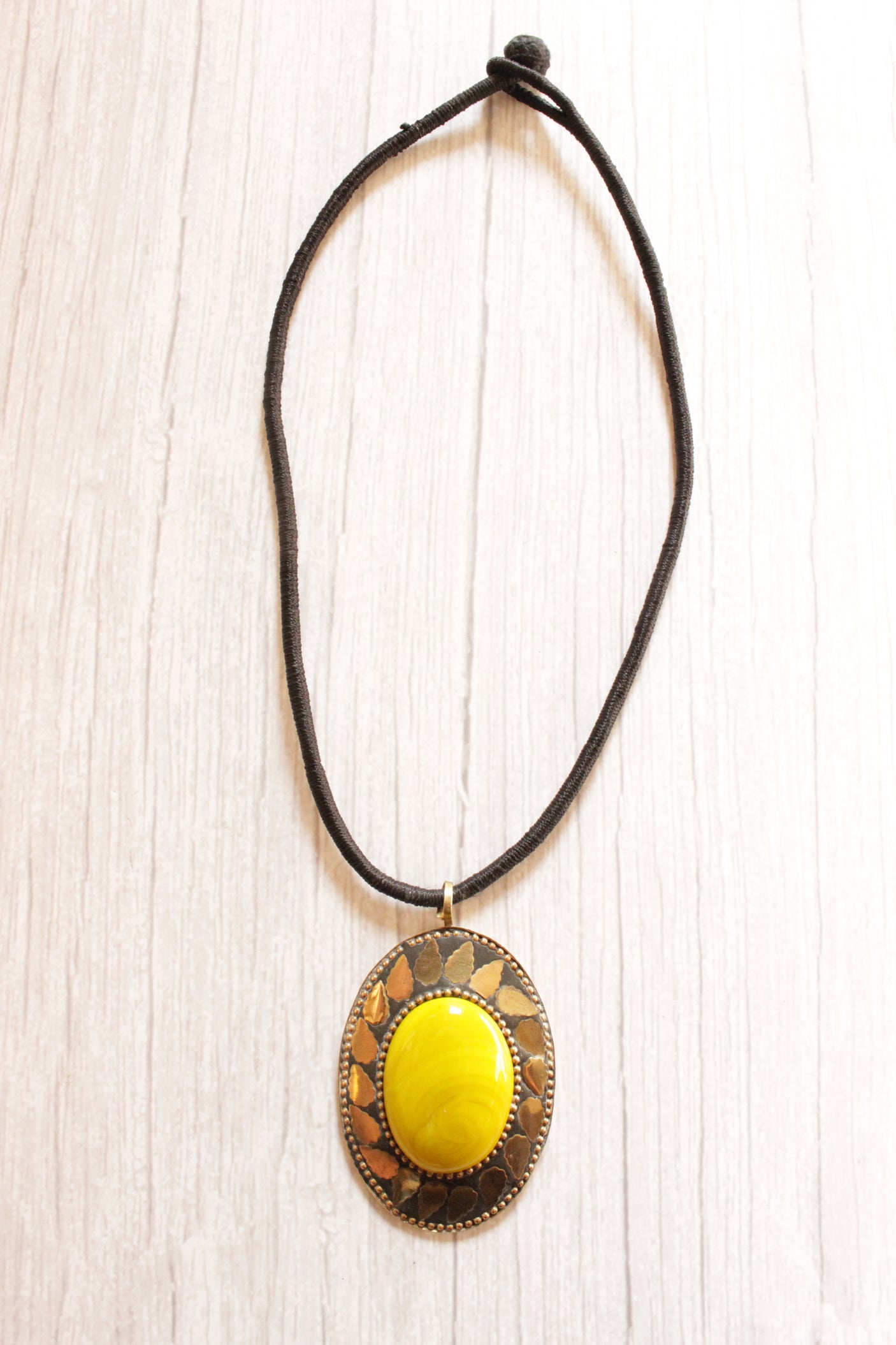 Statement Yellow Center Stone Minimalist Rope Closure Tibetan Necklace