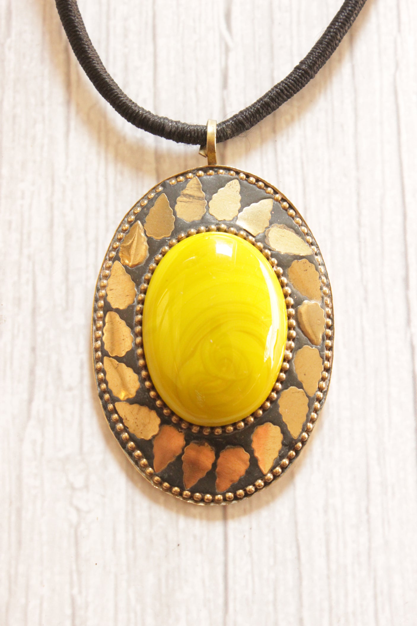Statement Yellow Center Stone Minimalist Rope Closure Tibetan Necklace