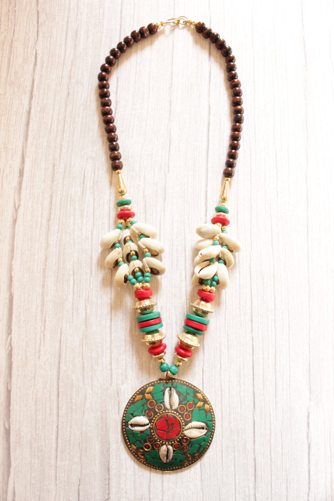 Green and Black Pendant Tibetan Necklace Decorate with Shells and Beads
