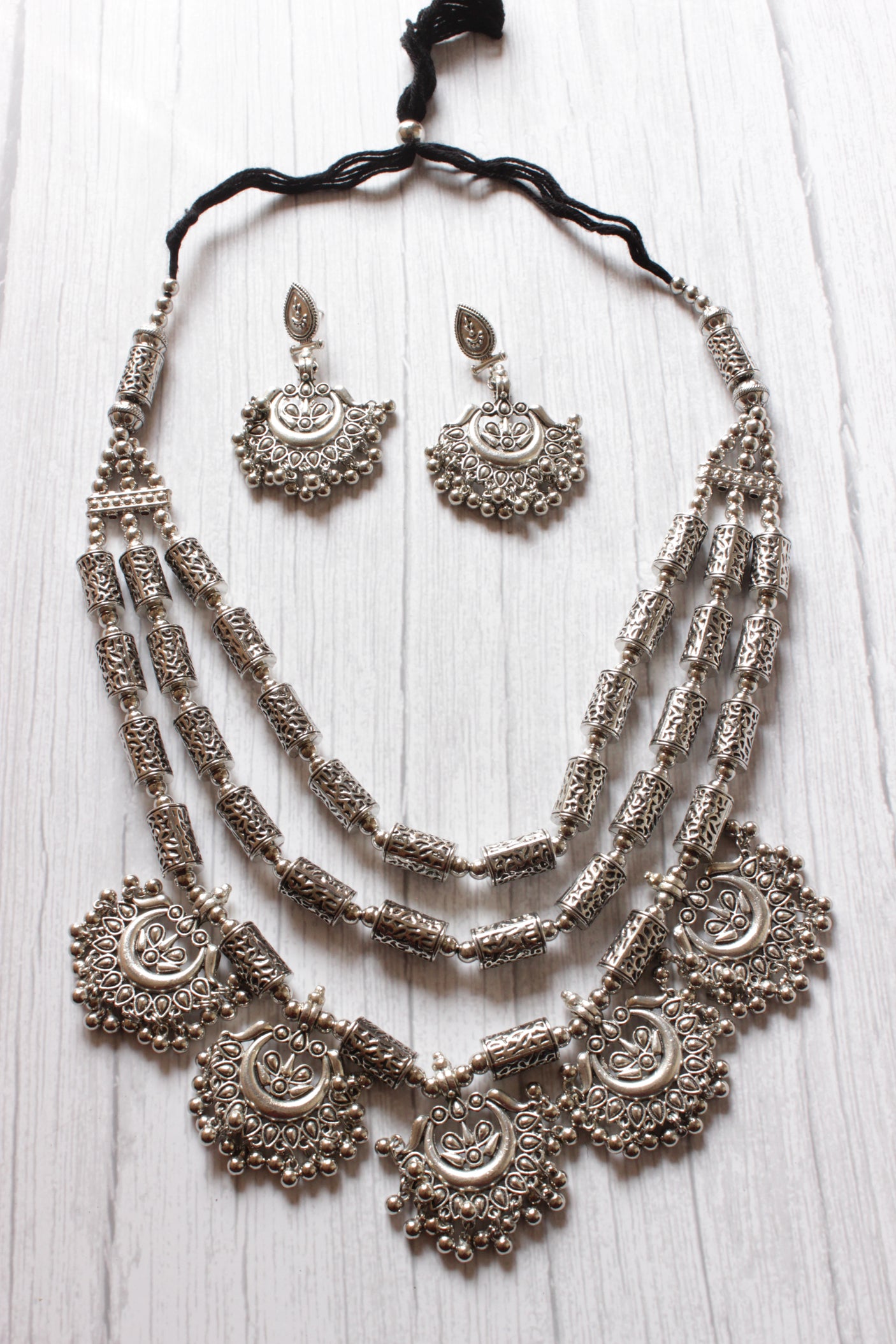 3 Layer Elaborate Silver Finish Metal Necklace Set with Dangler Earrings