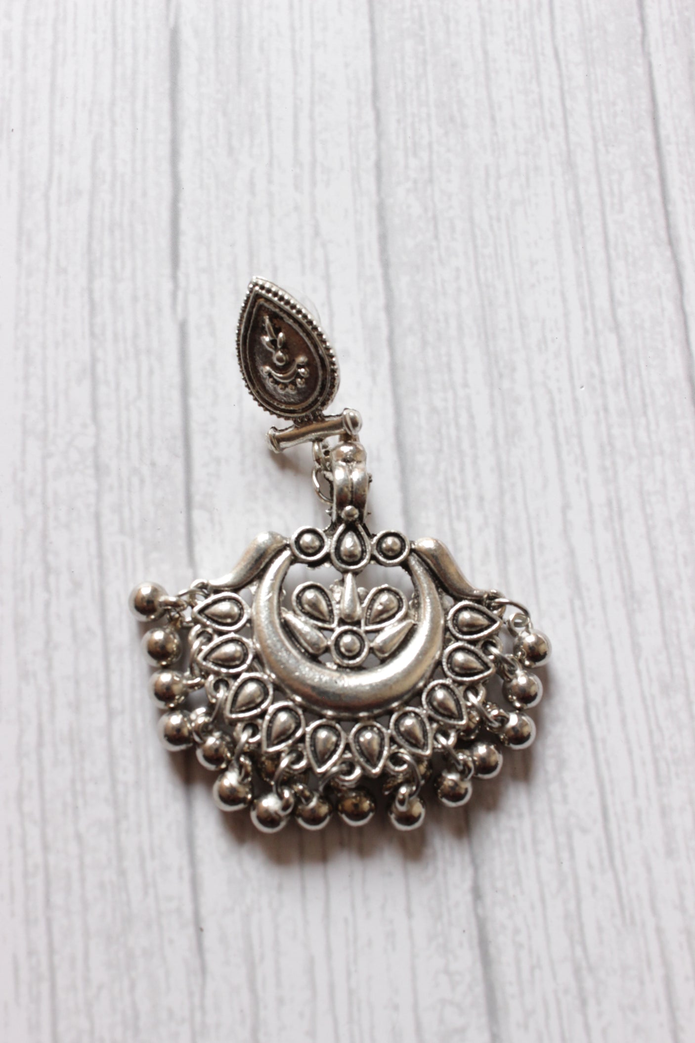 3 Layer Elaborate Silver Finish Metal Necklace Set with Dangler Earrings