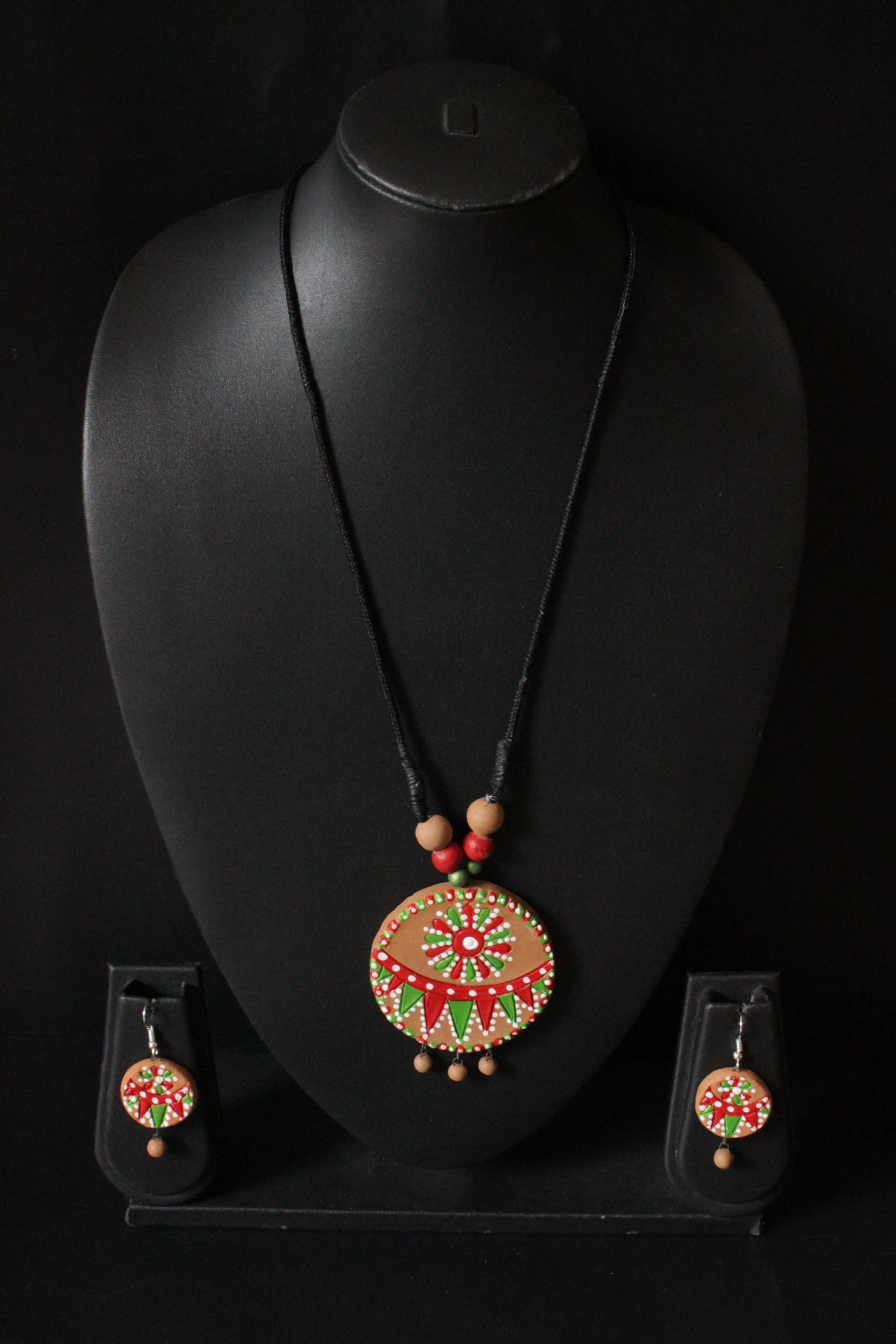 Handcrafted Ethnic Terracotta Clay Necklace Set