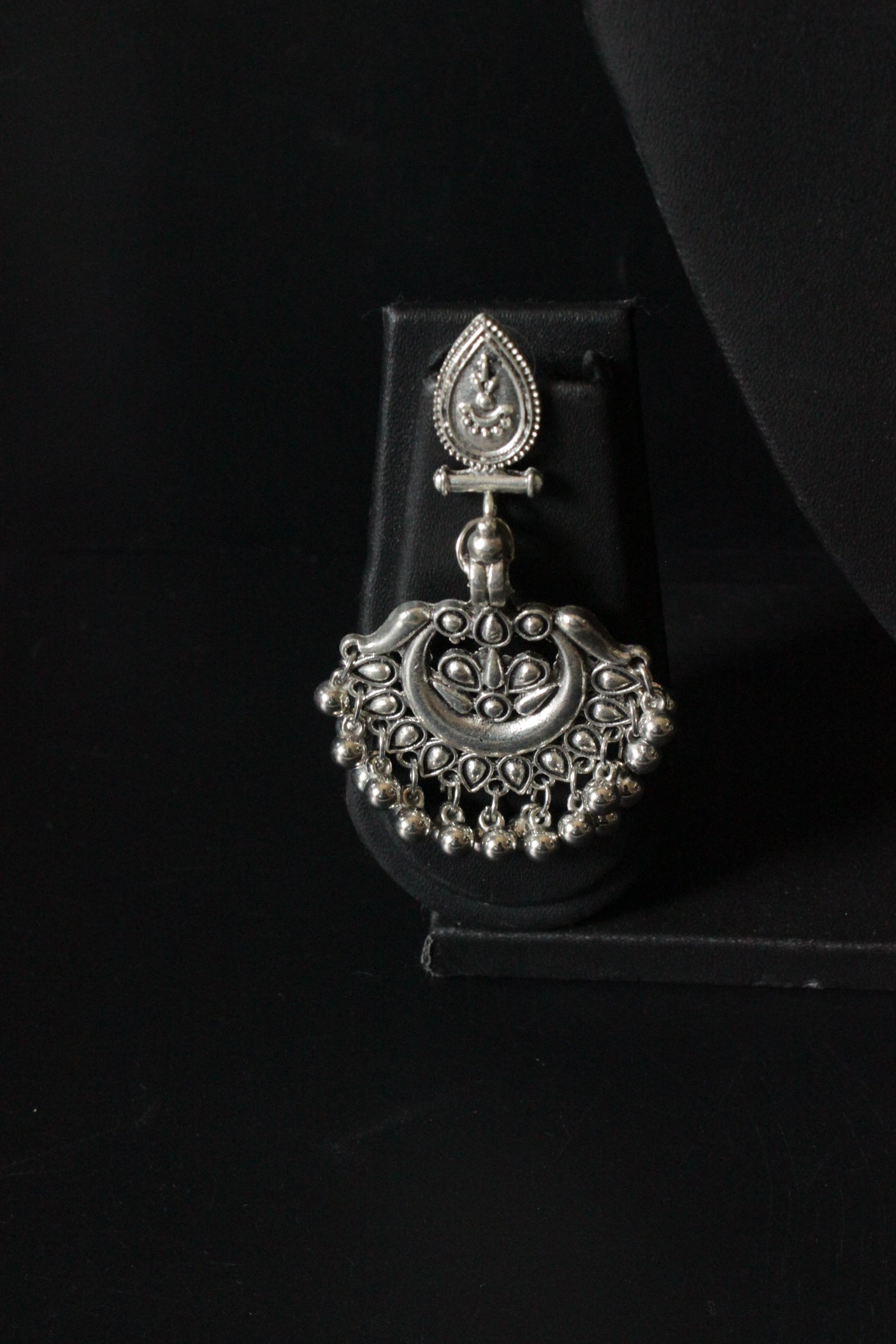 3 Layer Elaborate Silver Finish Metal Necklace Set with Dangler Earrings