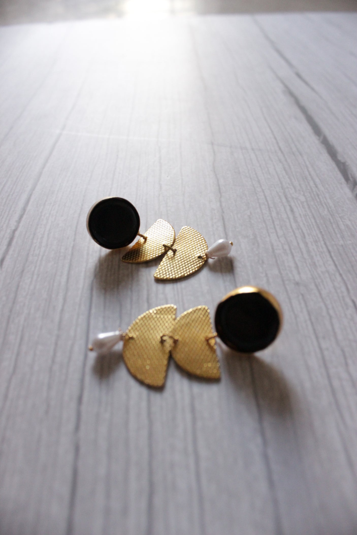 Natural Black Stone Embedded 2 Layer Flower Shaped Brass Earrings