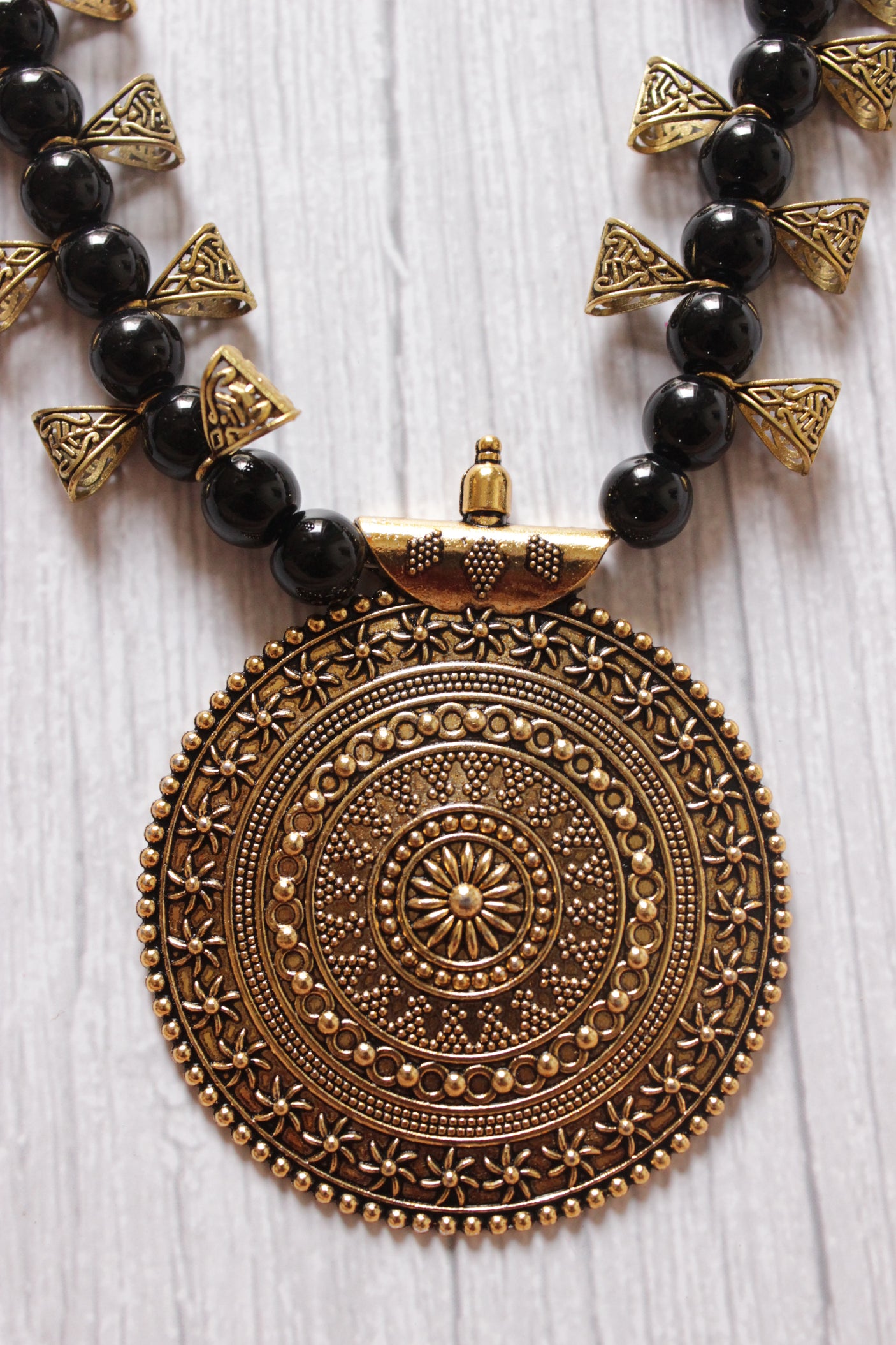 Black Copper Plated Pearl Necklace Set