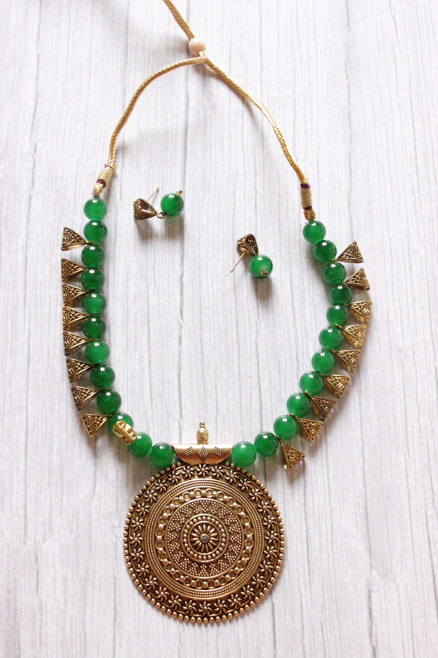 Green Copper Plated Pearl Necklace Set