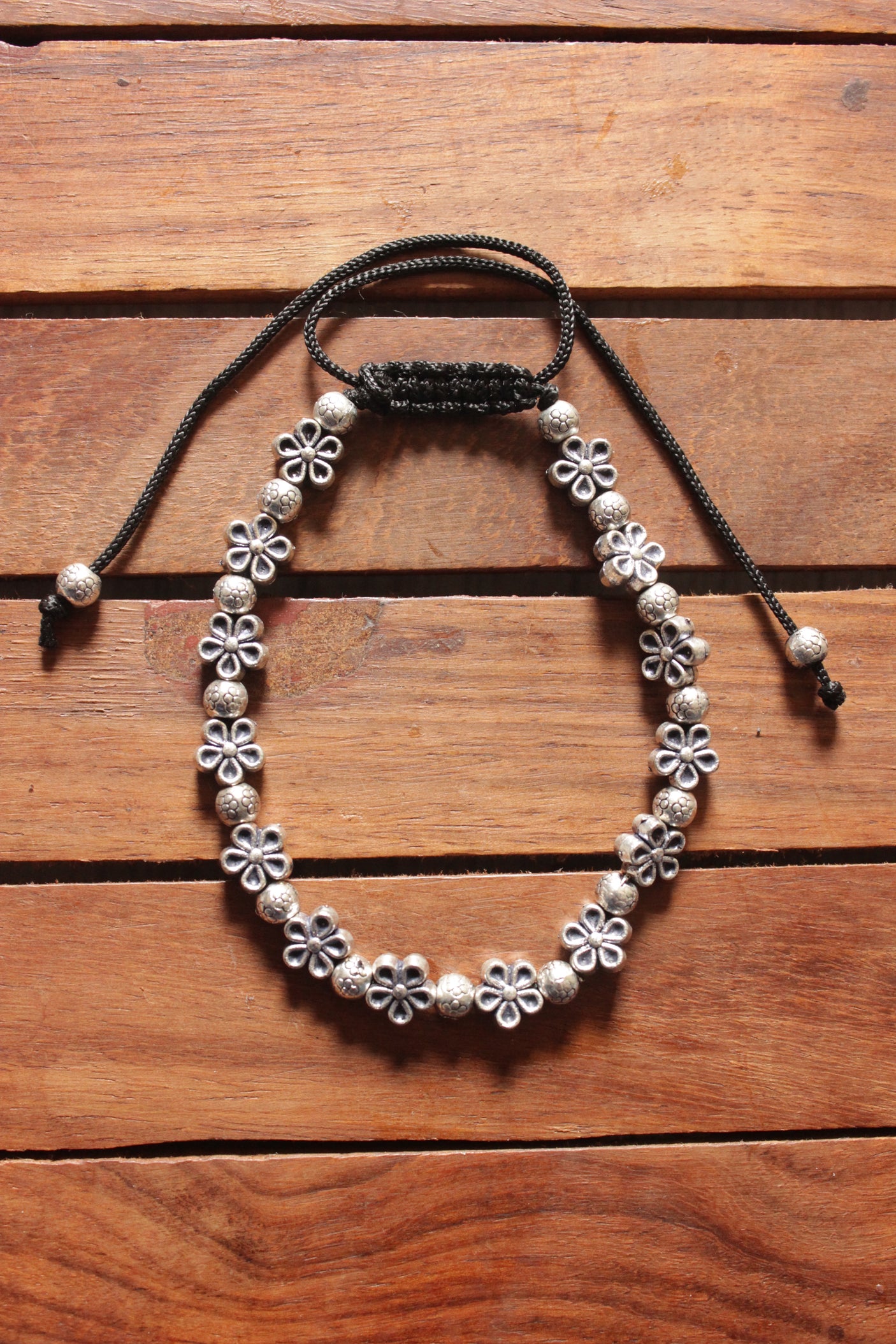 Silver Finish Flower Motif Motif Charms Intertwined with Metal Beads Anklets