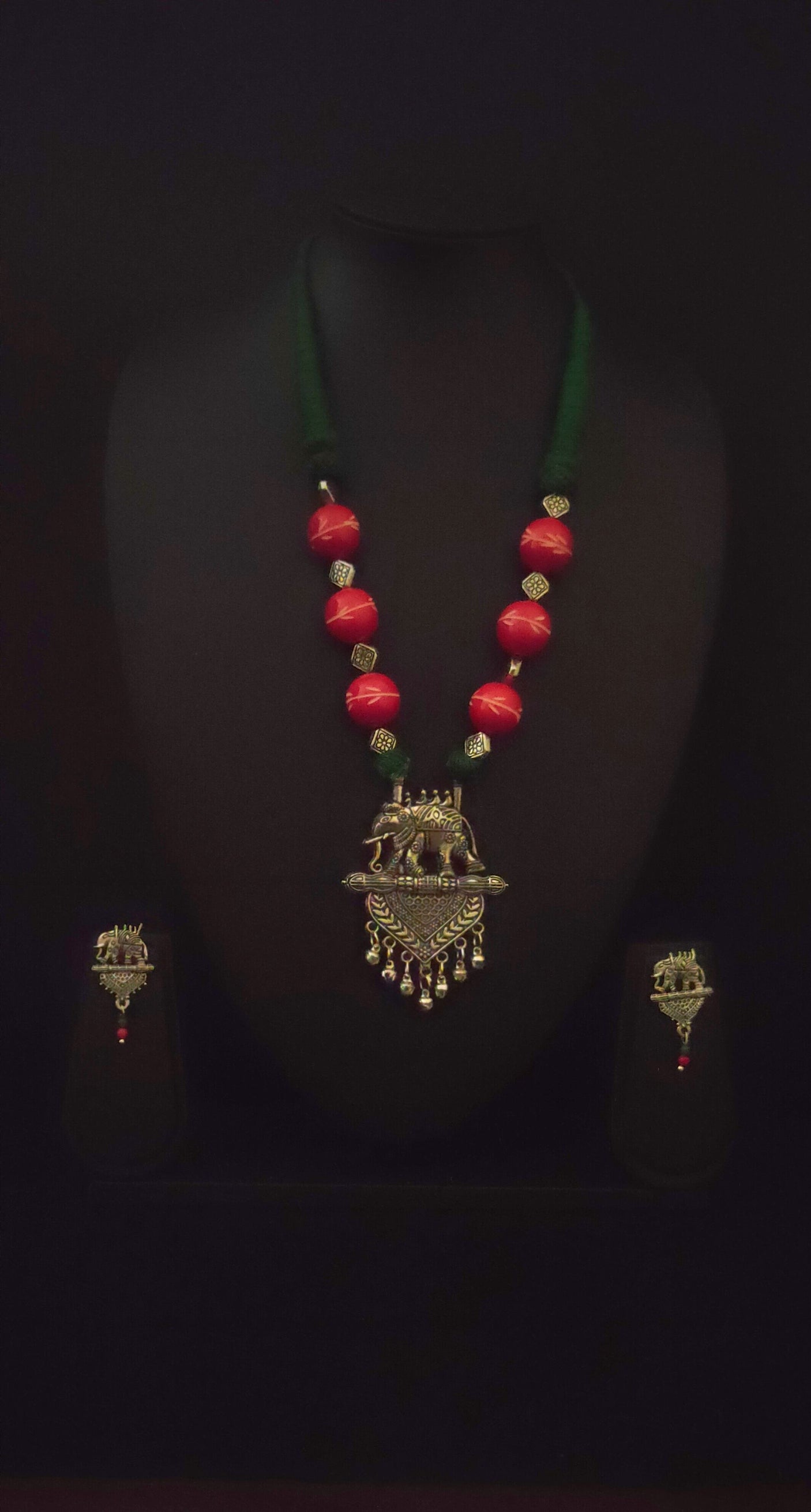 Elephant Motif Beaded Necklace Set