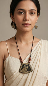 Black Hand-Painted Peacock Ceramic Necklace Set