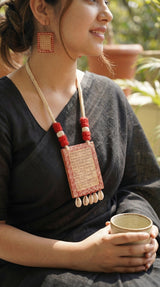 Inscripted Shell Fabric Necklace Set