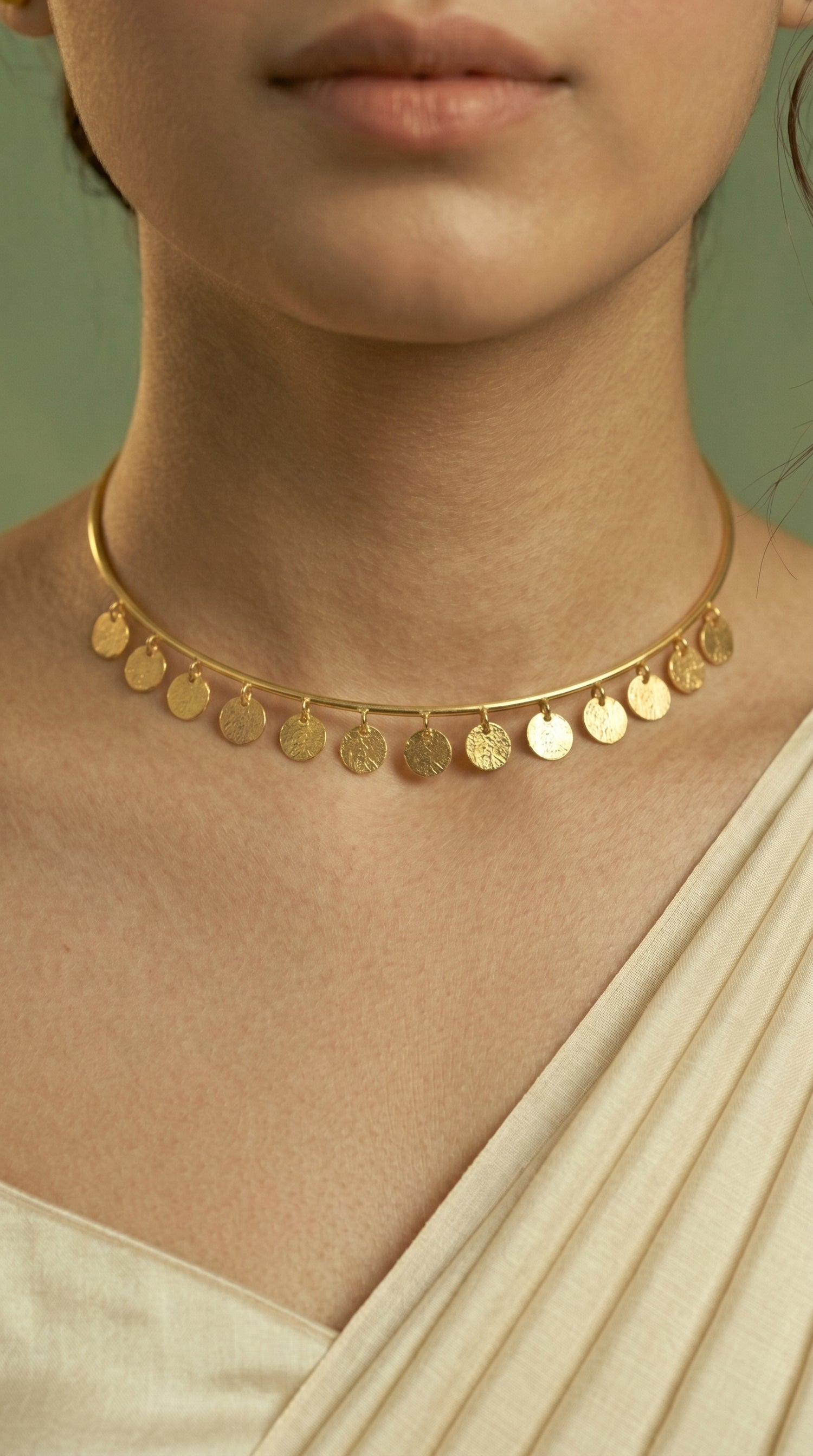 Dainty Gold Coin Disc Multi-Charm Rigid Wire Choker Necklace