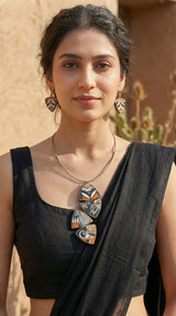 Hand Painted Earthy Flower Motifs Wire Closure Terracotta Clay Handmade Necklace Set