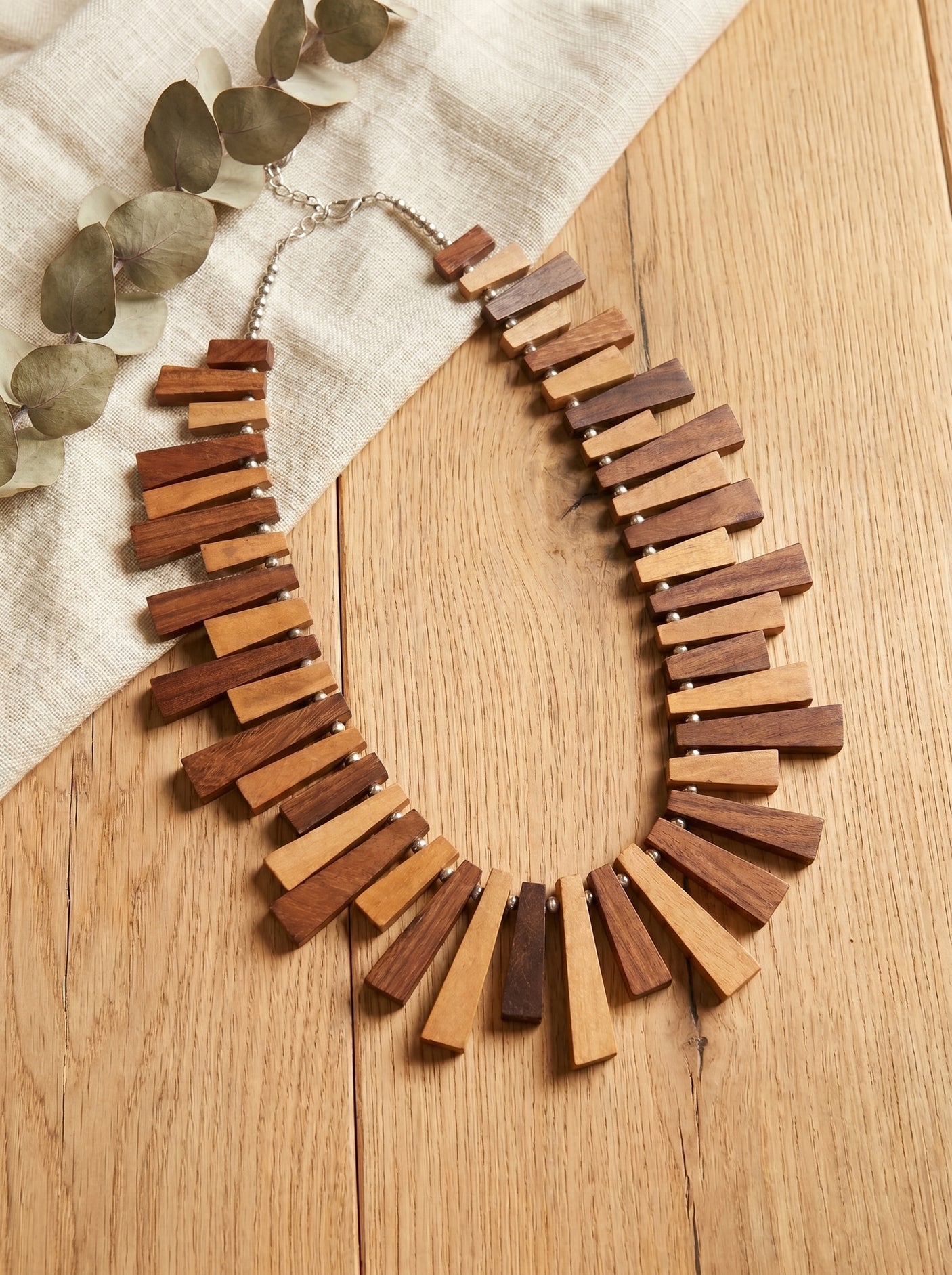 Elegant Wooden Beads Statement Necklace