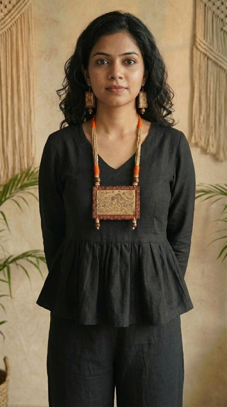 Hand Painted Birds Necklace Set with Jute and Thread Closure