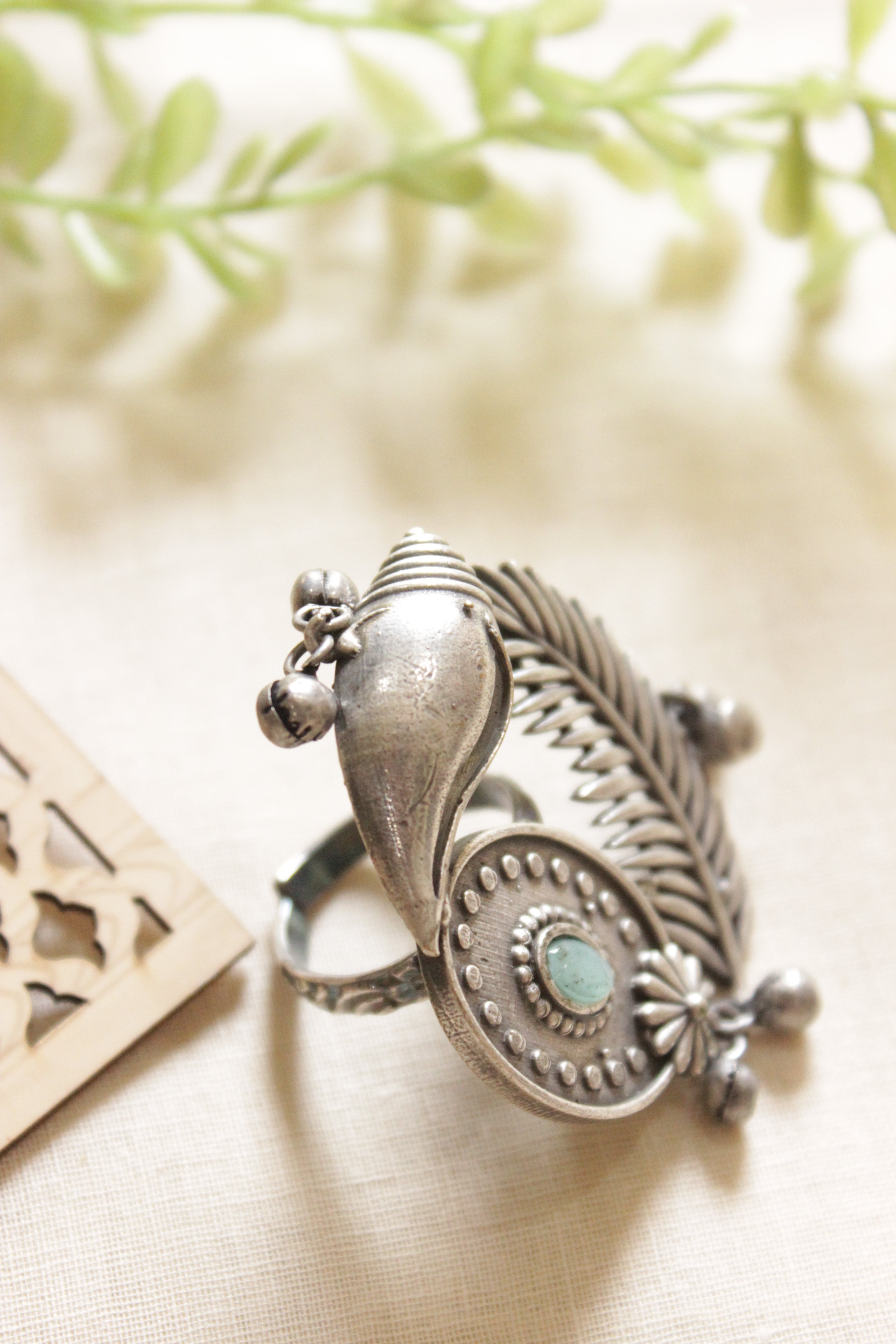 Oxidised Silver Finish Conch & Leaf Motif Statement Cocktail Adjustable Ring