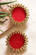 Load image into Gallery viewer, Red Fabric and Kundan Work Gold Toned Stud Earrings
