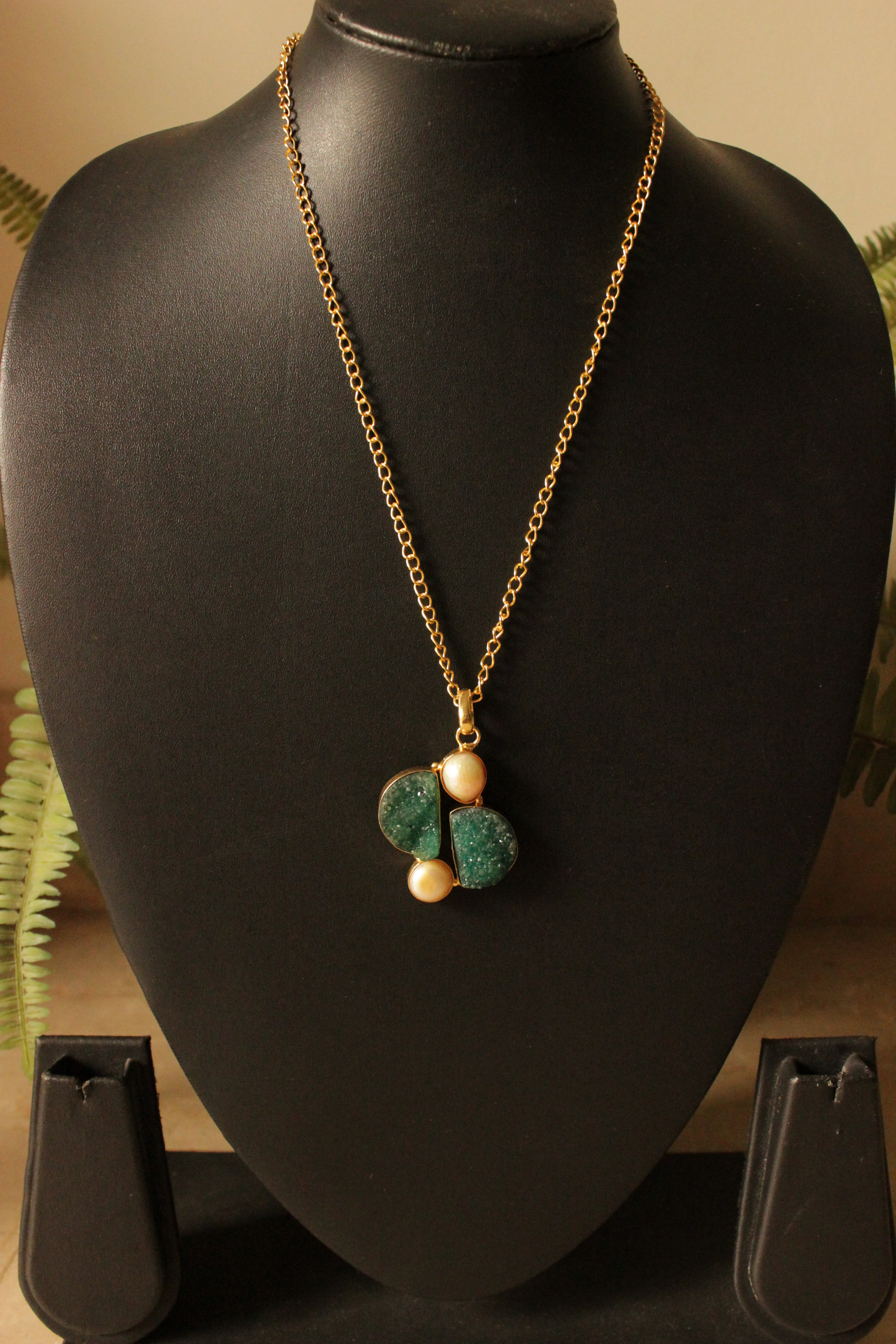 Green Sugar Druzy and Pearl Embedded Gold Plated Brass Chain Necklace