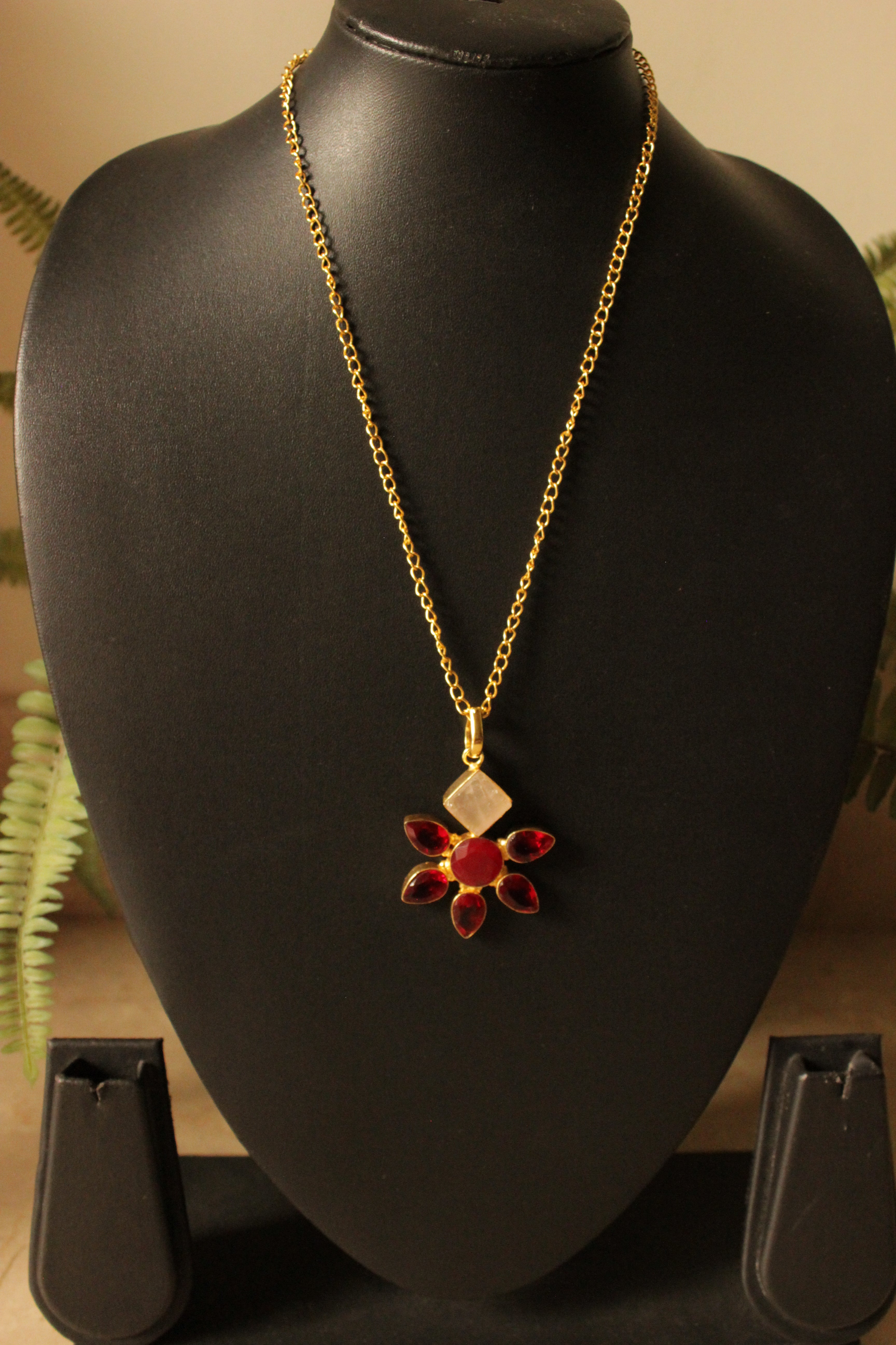 Sunflower Red Garnet Quartz Gemstone Gold Plated Brass Necklace