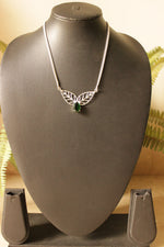 Load image into Gallery viewer, Green Quartz Gemstone Silver Plated Necklace
