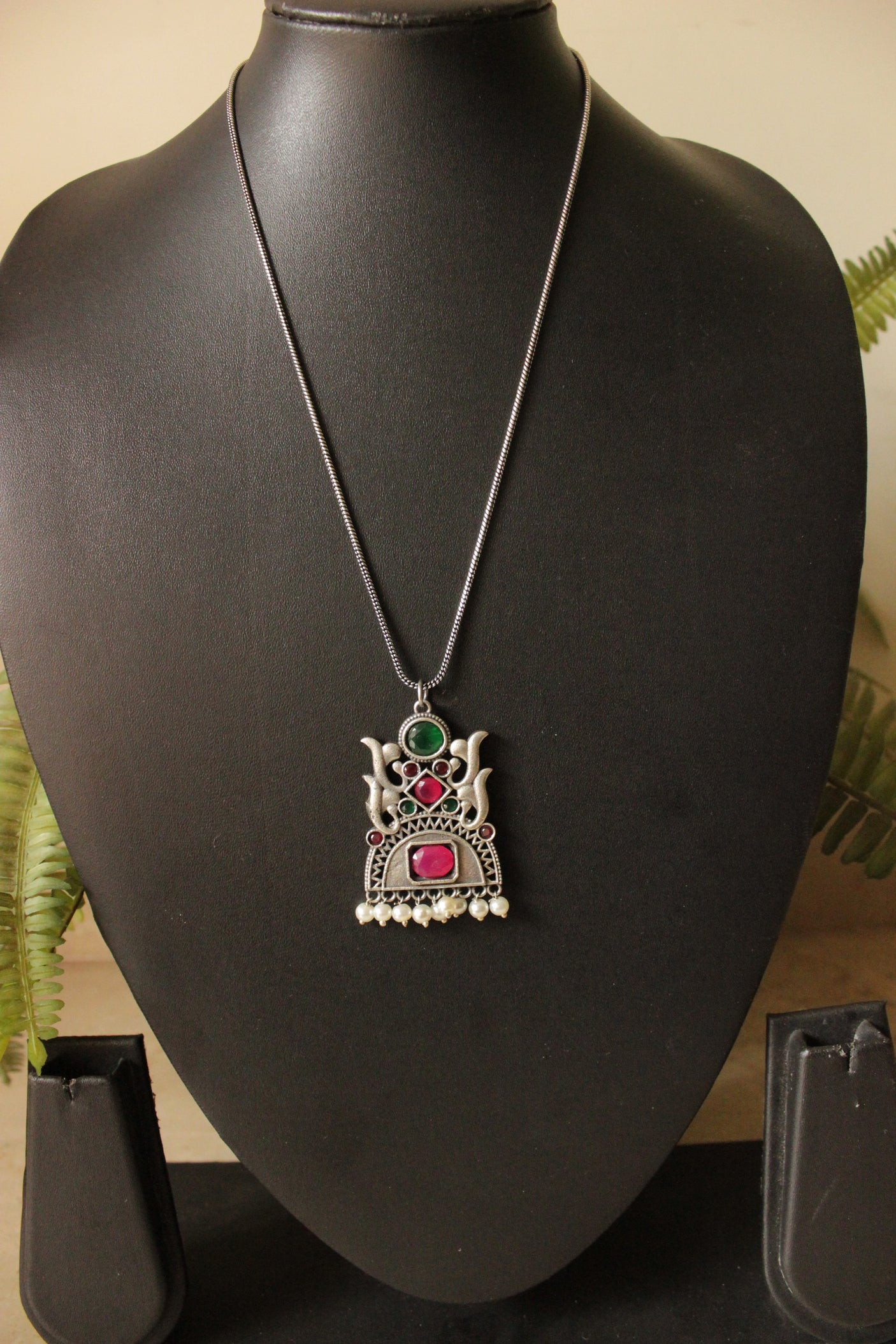 Premium Oxidised Finish Glass Stones & Pearl Embedded Pendant Chain Necklace