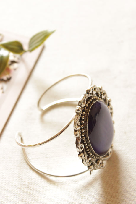 Violet Onyx Stone Embedded Oxidised Finish Adjustable Bracelet