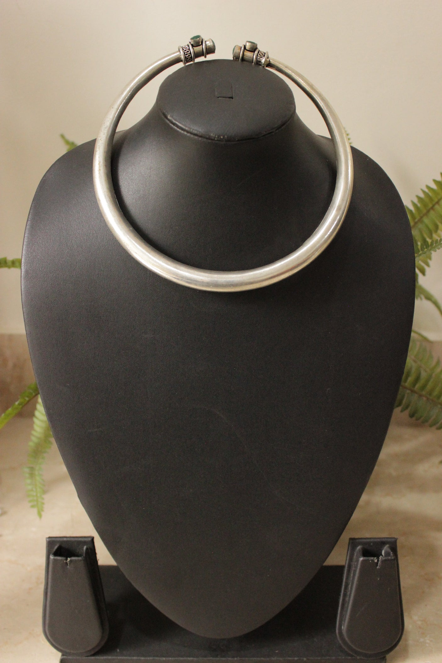 Smooth Premium Silver Finish Adjustable Choker Hasli
