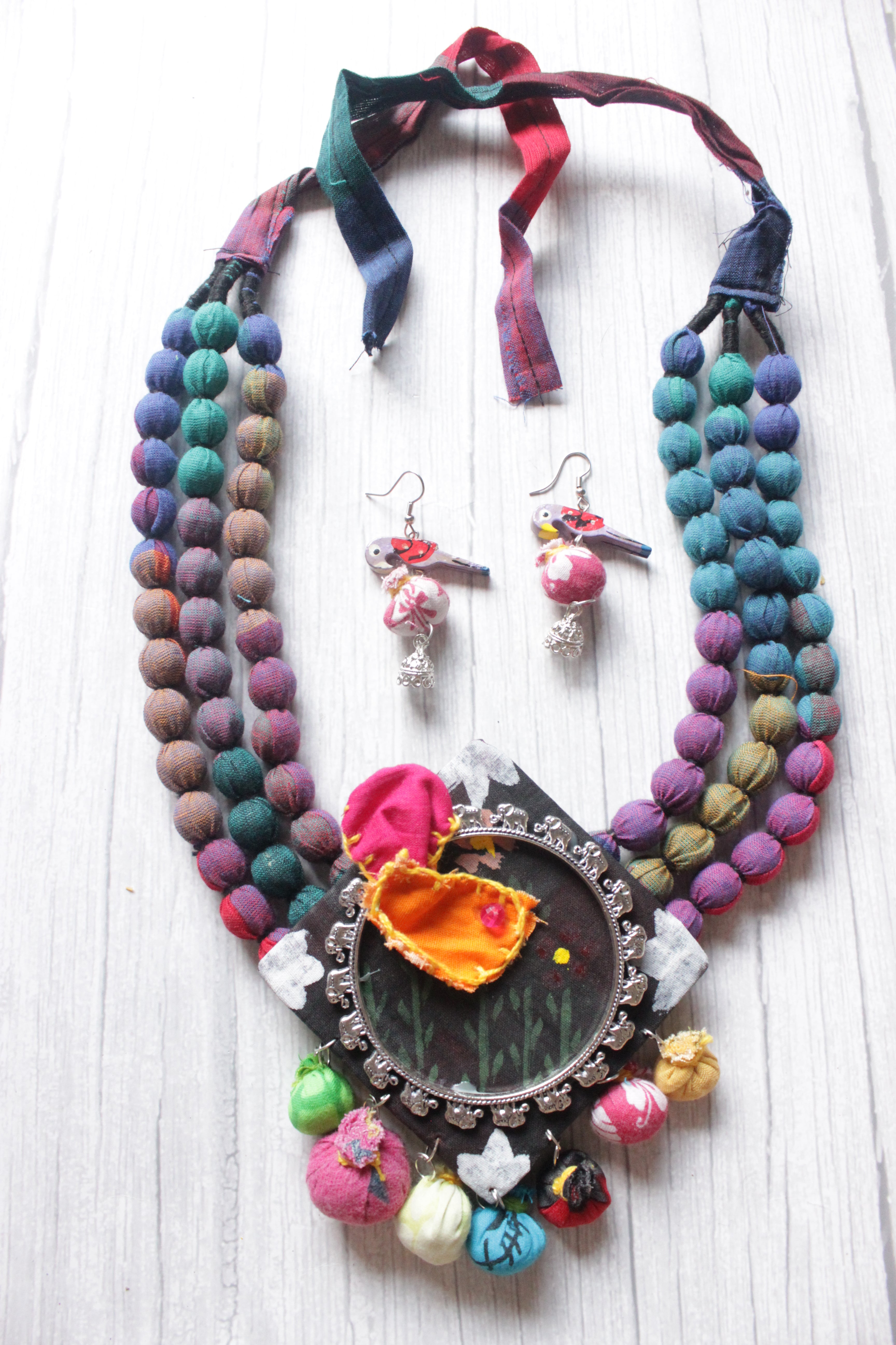 3 Layer Fabric Beads Hand-Painted Bird Motifs Necklace Set