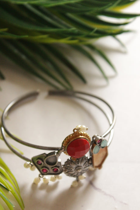 Dual Tone Red Center Stone Stone Bracelet/Kada