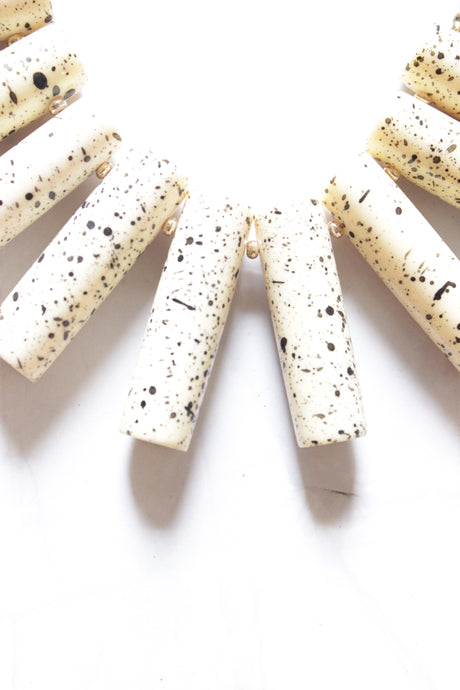 Black Spray Painted Ivory Cylindrical Beads Rope Closure Necklace