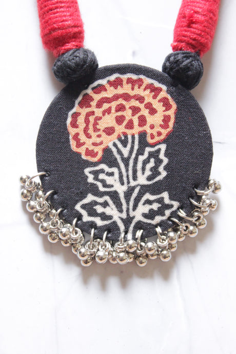 Black & Red Hand Painted Fabric Metal Beads Embellished Necklace Set