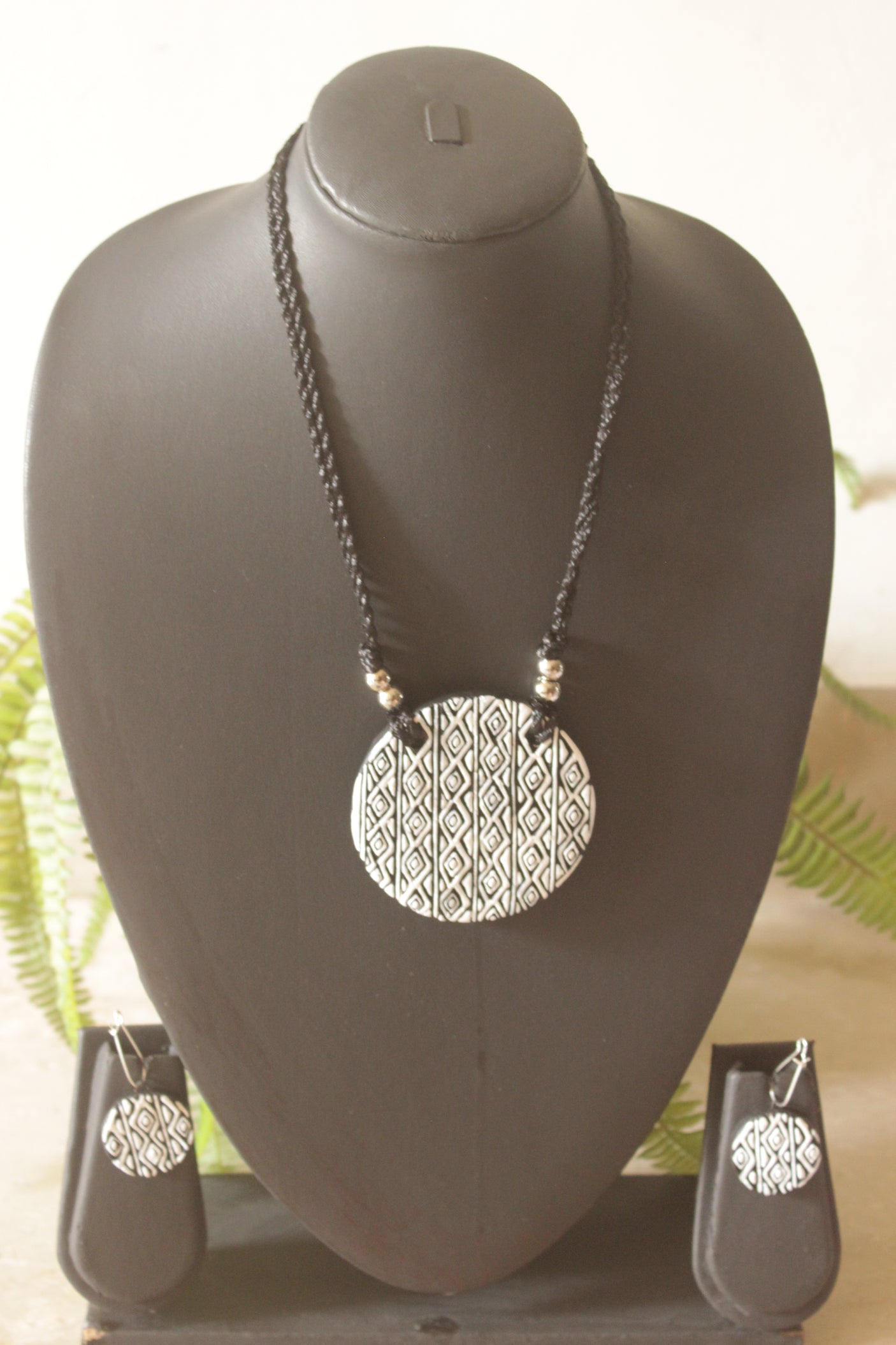 Monochrome Hand Painted Terracotta Clay Necklace Set