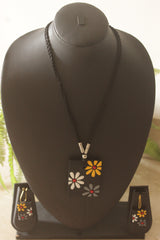 Daisy Bloom Handcrafted Terracotta Clay Necklace Set
