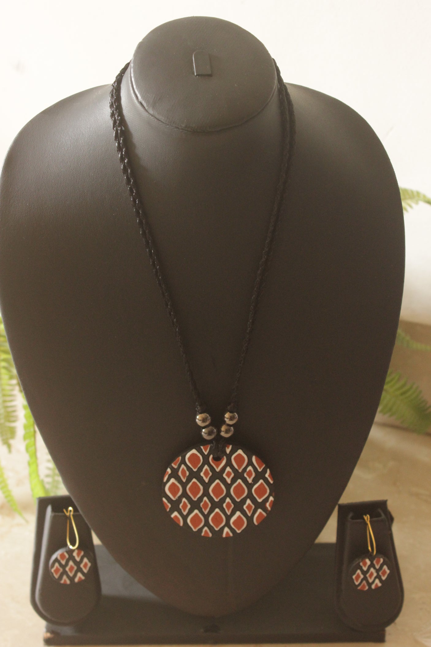Earthy Hand Painted Terracotta Clay Pendant Necklace Set