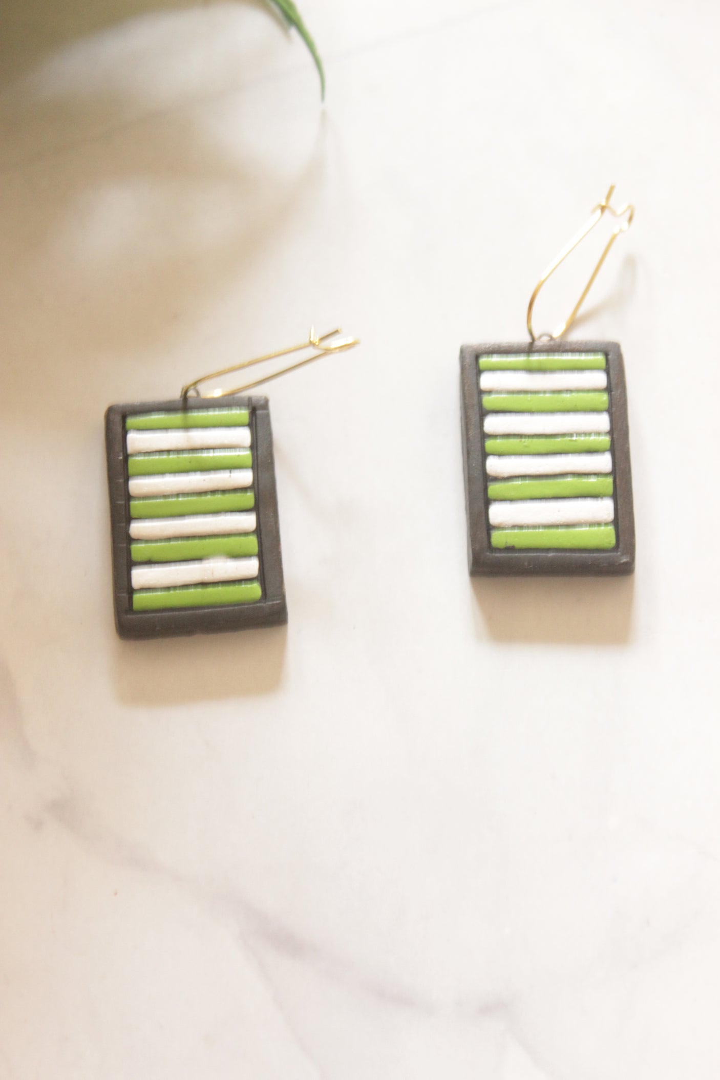 Pattachitra Stripe Handcrafted Terracotta Clay Necklace Set