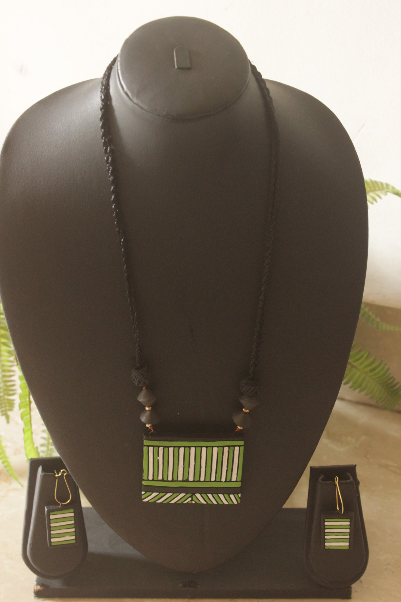 Pattachitra Stripe Handcrafted Terracotta Clay Necklace Set