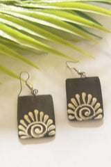 Black Hand Painted Warli Art Thread Closure Ceramic Necklace Set