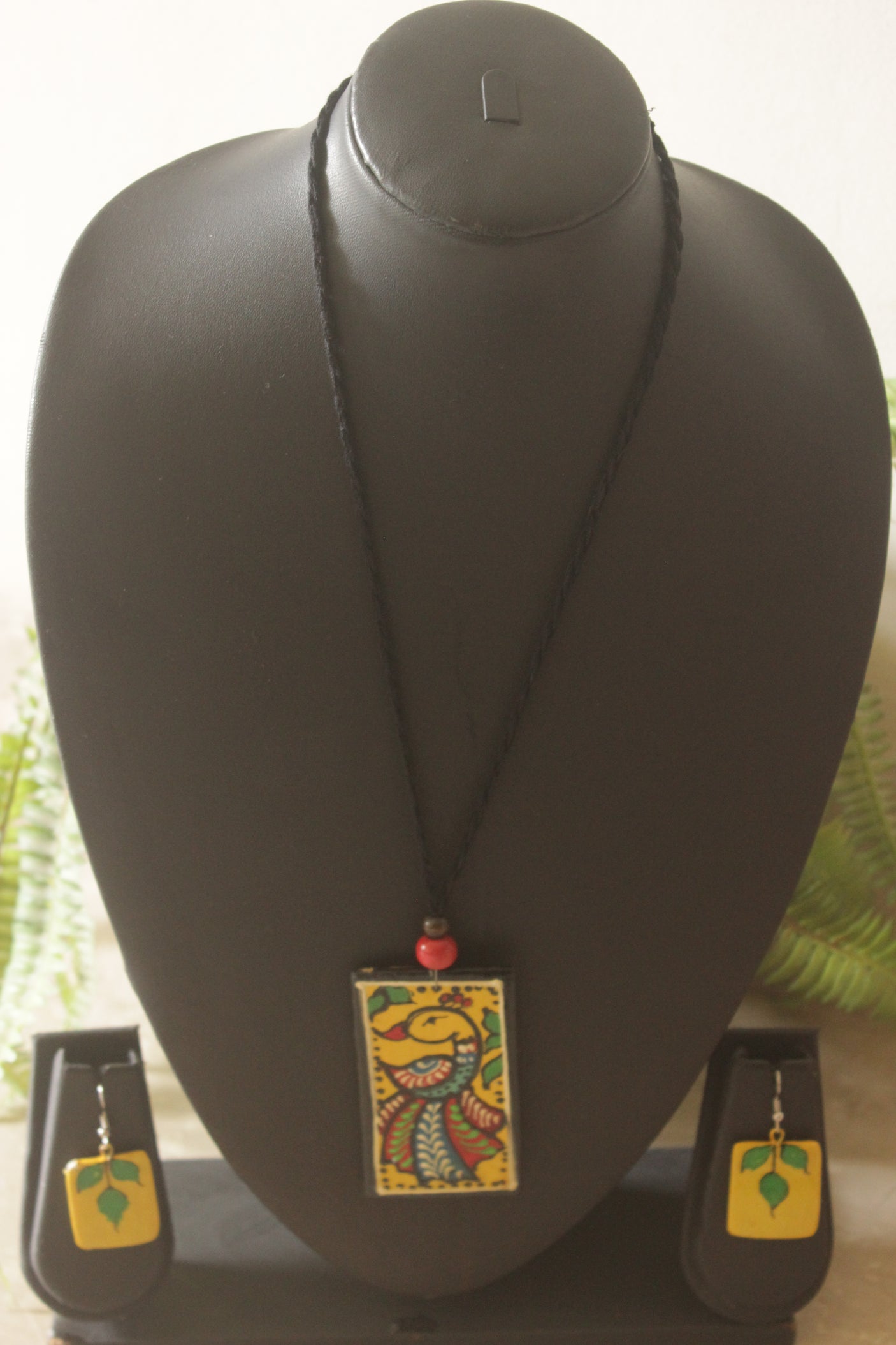 Yellow & Multi-Color Hand-Painted Fish Ceramic Necklace Set