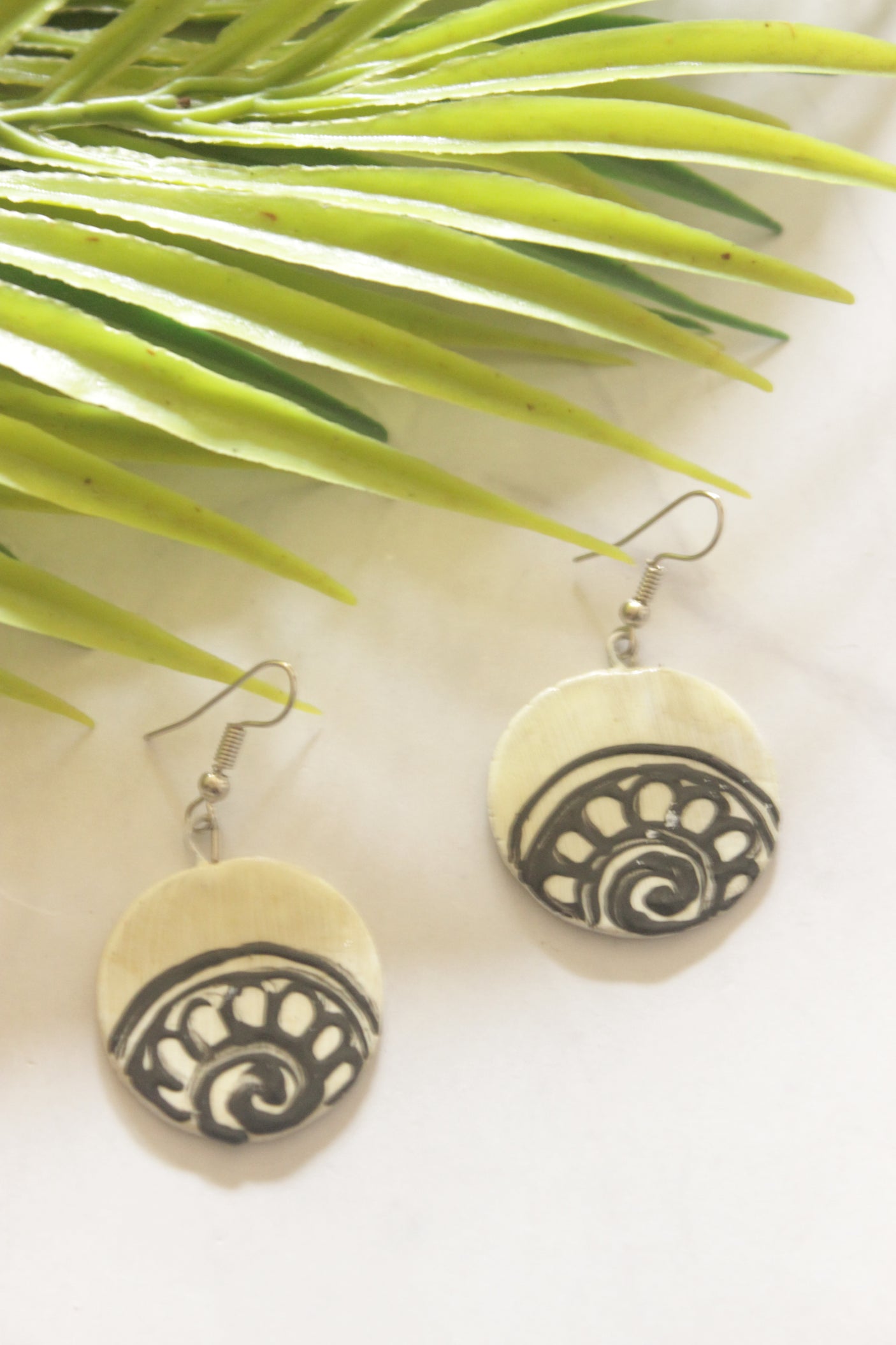 Cream & Black Hand-Painted Lord Ganesha Ceramic Necklace Set