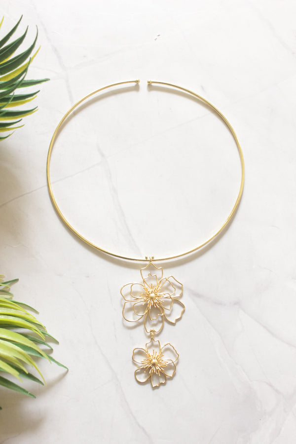 Gold Wire Filigree Double Flower Pendant Choker Necklace