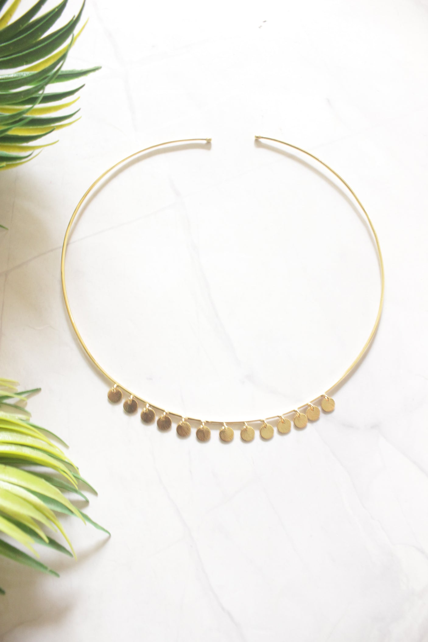 Dainty Gold Coin Disc Multi-Charm Rigid Wire Choker Necklace