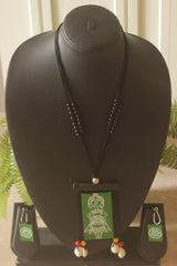 Green Warli Hand Painted Tribal Woman Terracotta Clay Necklace Set