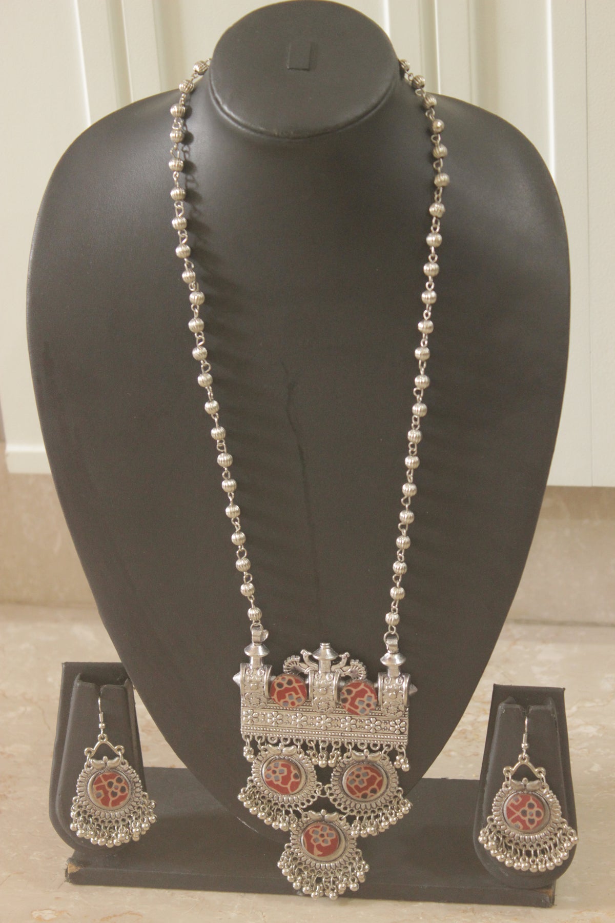 Silver Finish Metal Chain Necklace with Kalamkari Fabric Detailing
