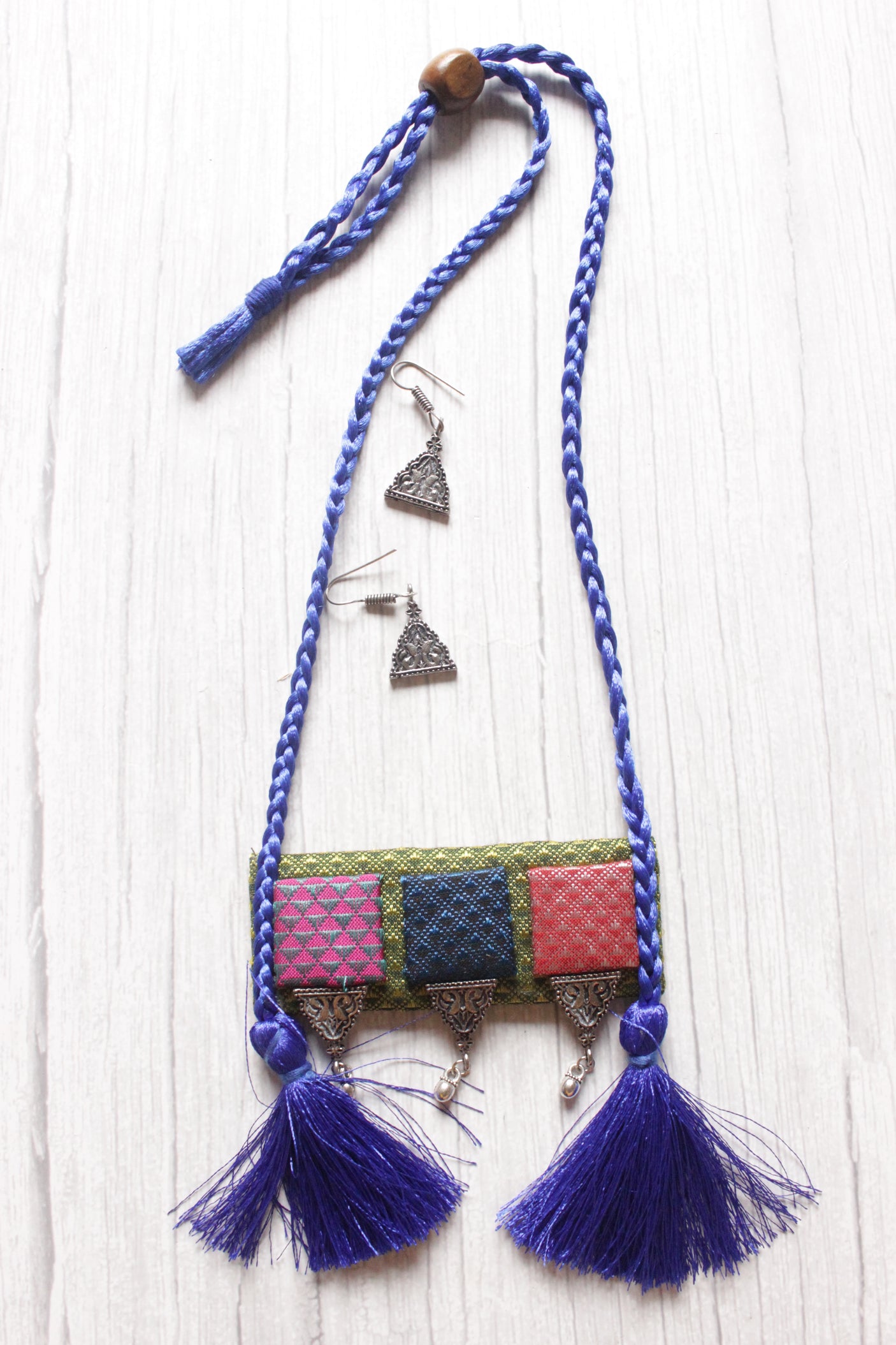 Banarasi Fabric Handcrafted Necklace Set with Braided Threads Closure